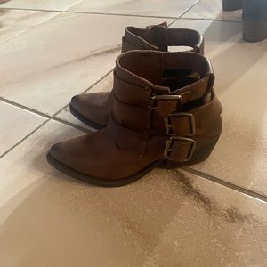 Free People Jeffery Campbell Western Pointed Toe Leather Ankle Boots Size 7 US